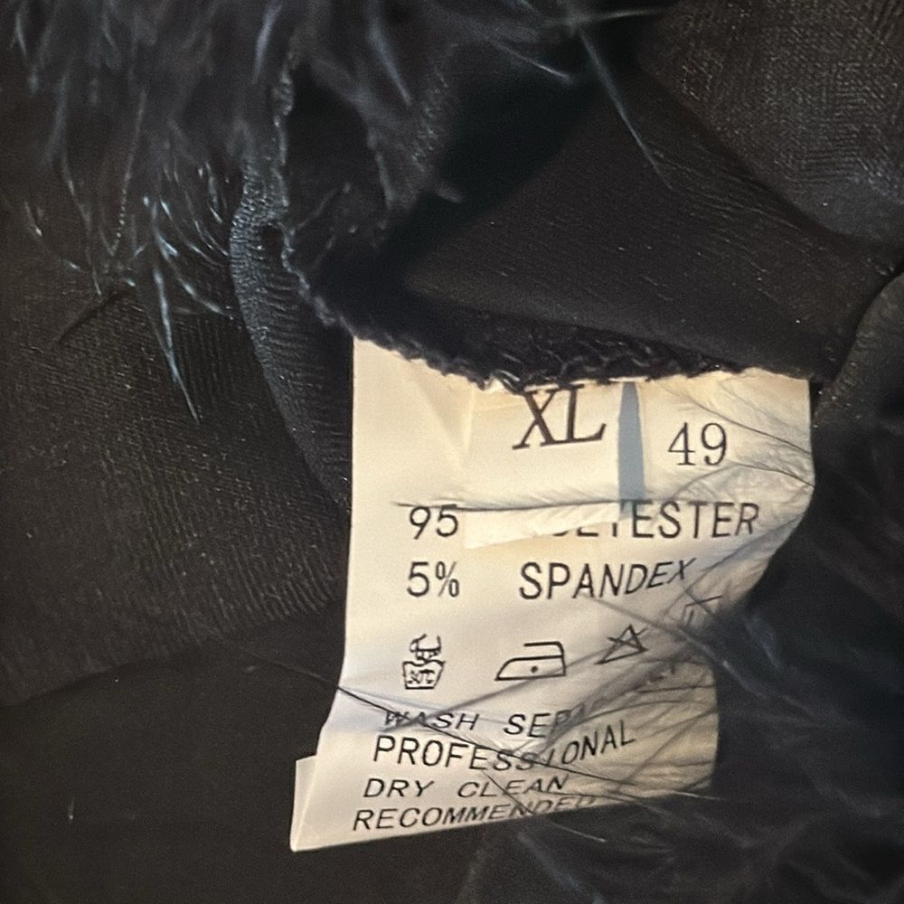 Black BodyCon Halter Neck Mini Party Dress Feather Hem Rhinestones Size M NEW - Picture 14 of 15